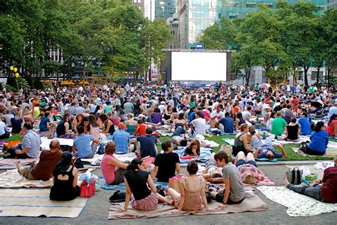 NYC ♥ NYC: 2010 HBO Bryant Park Summer Film Festival