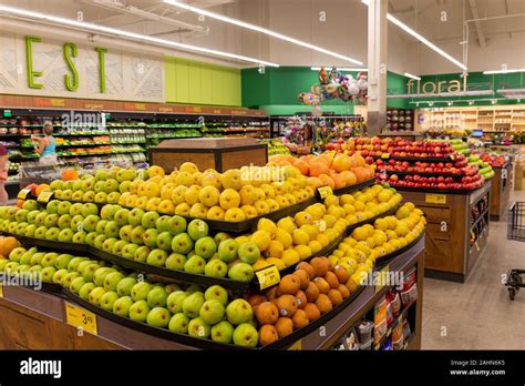 Safeway supermarket aisles Lahaina, Maui Stock Photo - Alamy