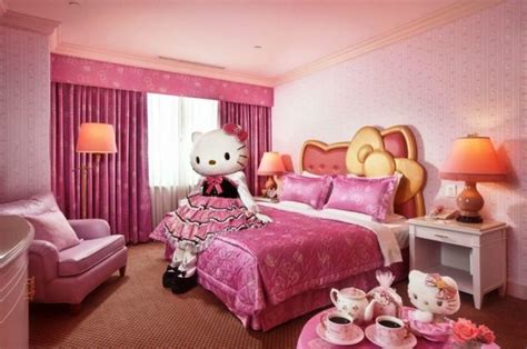 30 Perfect Ideas for Creating Lovely Hello Kitty Bedroom | Hello kitty bedroom, Hello kitty ...