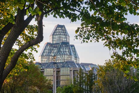 National Art Gallery, Ottawa [OC, 1920x1280] : r/ArchitecturePorn