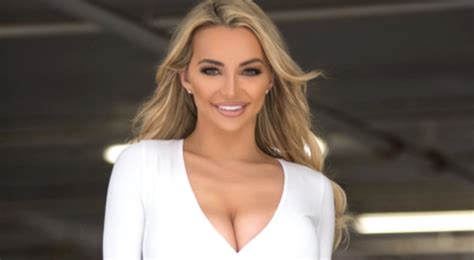 Lindsey Pelas will caddie for Grayson Murray in the Masters Par-3 Contest if he wins Houston