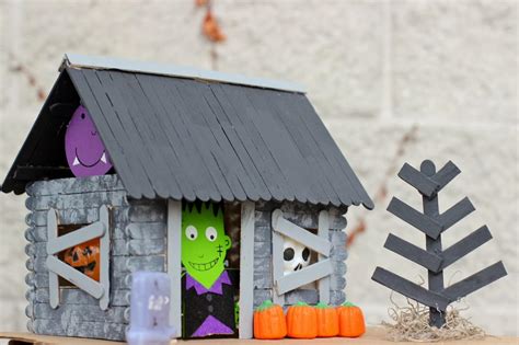 Halloween Haunted House Craft for Kids | AllFreeKidsCrafts.com