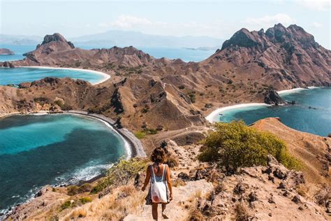 Padar Island and the most unreal hike of my life Komodo National Park ...