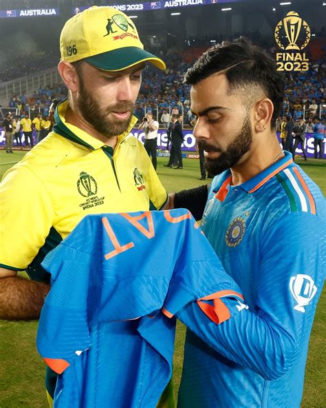 Virat Kohli gifts Maxwell his jersey after Australia's World Cup final triumph