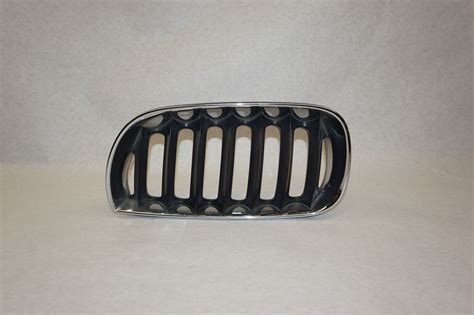 BMW X3 GRILLE 2004 2005 2006 LEFT DRIVER E83 51133402909 OEM