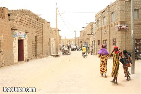 Timbuktu the Mysterious - Deep inside the Malian desert