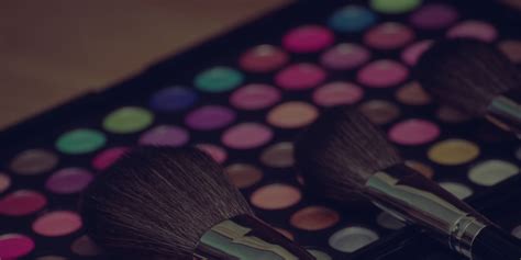 How to Get a Job as a MAC Makeup Artist