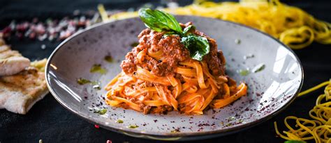 Tagliatelle al Ragù Alla Bolognese Authentic Recipe | TasteAtlas