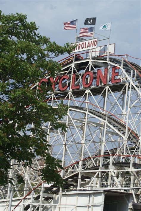 The Indie Kids: Coney Island… Cue the Creepy Carnival Music!!!