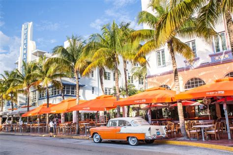 The 5 Most Iconic Streets In The U.S Travelers Love To Visit - Travel Off Path