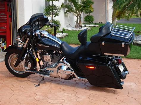 Advan Black Vivid Black King Tour Pak Pack luggage Bagger for Harley Davidson Street Road ...