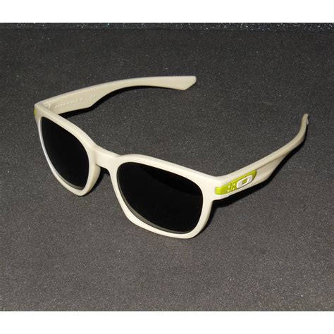 Oakley Garage Rock Sunglasses Matte Bone/Dark Grey