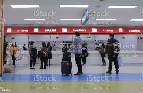 Lotte Tax Duty Free Collection Counter Seoul Gimpo Airport South Korea Stock Photo - Download ...