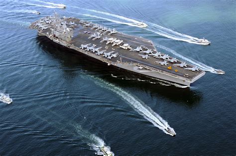 File:US Navy 080728-N-5961C-001 The Nimitz-class aircraft carrier USS ...