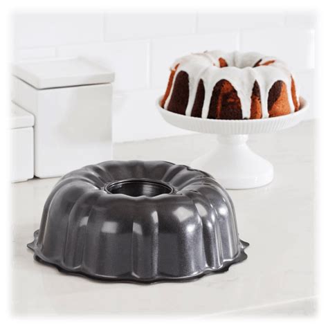 MorningSave: Cuisinart Chef's Classic 9.5-inch Fluted Cake Pan