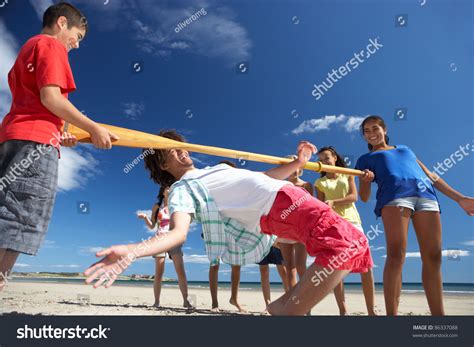 272 Limbo Dance Images, Stock Photos & Vectors | Shutterstock