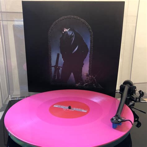 Post Malone – Hollywood’s Bleeding (Pink Vinyl 2LP) – RetroCrates