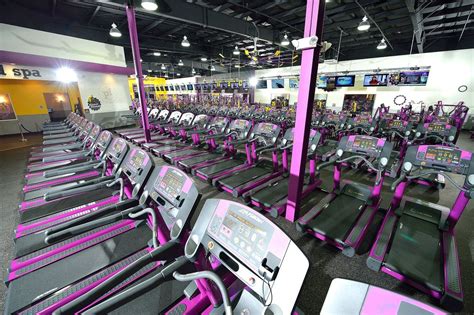 New Planet Fitness gym aims to offer affordability, no 'Gymtimidation ...