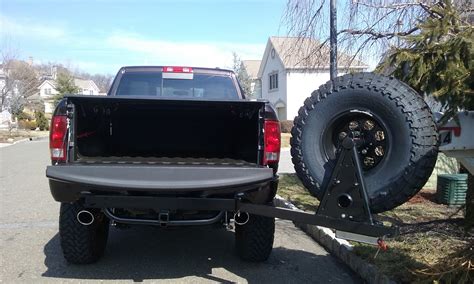 8Lug Truck Gear Wilco Offroad Hitchgate Offset Spare Tire Carrier