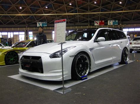 Nissan Skyline Wagon: Photos, Reviews, News, Specs, Buy car