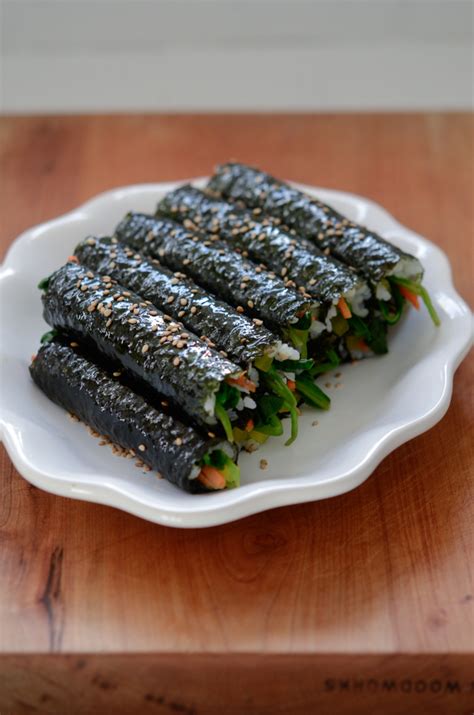 Mini Seaweed Rice Rolls (mayak gimbap or kimbap) | Beyond Kimchee