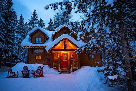 Baker Creek Mountain Resort - Banff & Lake Louise Cabin Getaway