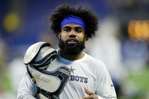 NFL Star Ezekiel Elliott Tests Positive for COVID-19 among Other Players