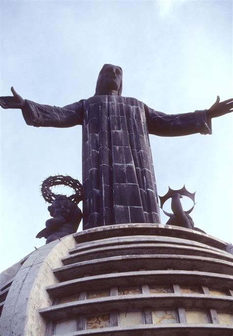 The statue of Cristo Rey | NCpedia