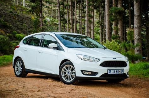 Ford Focus 1.5T Trend (2015) Review - Cars.co.za