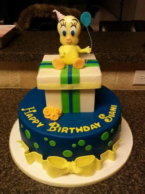 Tweety Bird Cake