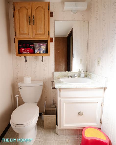 Small Bathroom Remodel on a Budget with Statement Wallpaper | The DIY Mommy