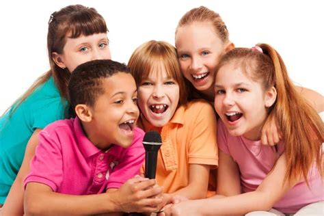 Kids singing Stock Photos, Royalty Free Kids singing Images | Depositphotos®