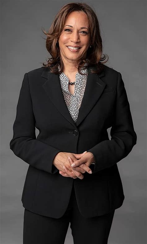 Kamala Harris Biography, Age, Wiki, Height, Weight, Boyfriend, Family ...