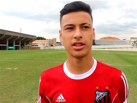 Gabriel Martinelli | Age, Career, Net Worth, Dating, Engaged, Arsenal ...