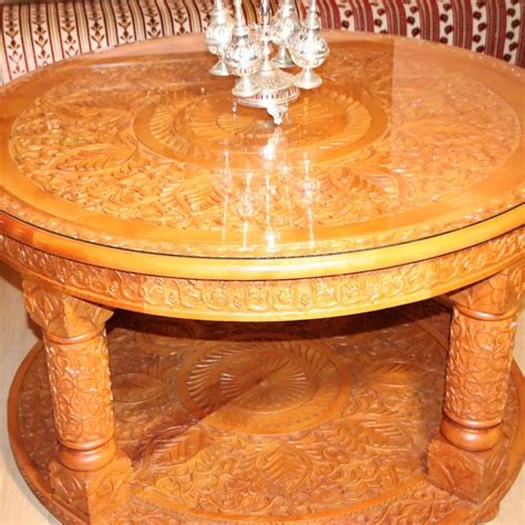 Table en bois pour salon marocain traditionnel - Déco Salon Marocain