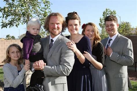 'Sister Wives' Robyn Brown Pregnant With Kody's 19th Child Amid Family Turmoil!