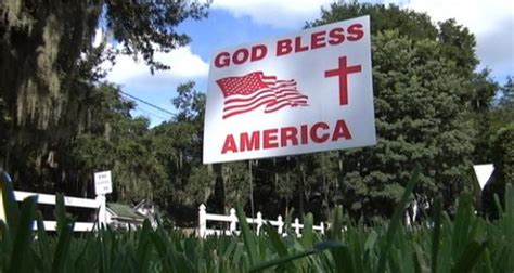 City Bans Homeowners' 'God Bless America' Signs Before Backtracking - Off The Grid News