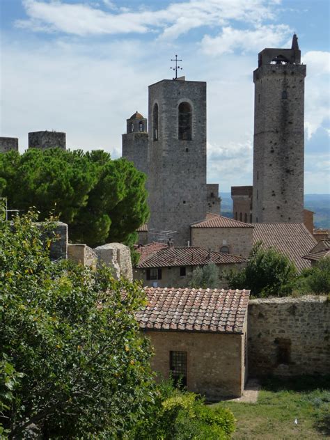 Kathy Dunham - Artist & Photographer: The Towers of San Gimignano