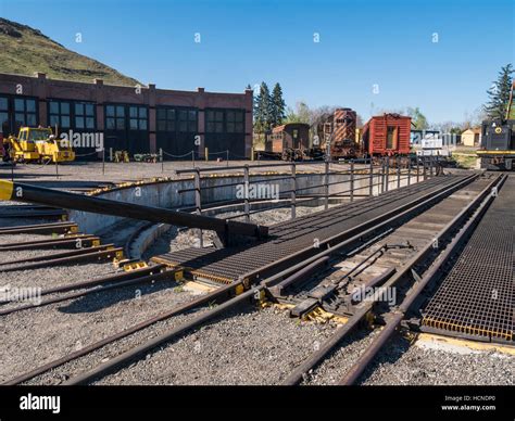 Railroad Roundhouse High Resolution Stock Photography and Images - Alamy