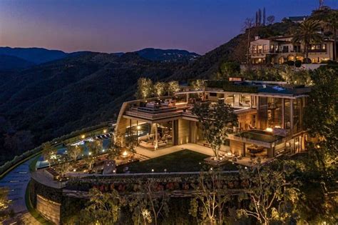 Crypto Billionaire Drops $83 Million on Pacific Palisades Mansion ...