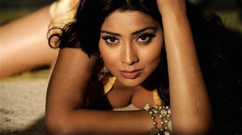 #saran #shriya #1080P #wallpaper #hdwallpaper #desktop Twitter Profile Picture, Twitter Image ...