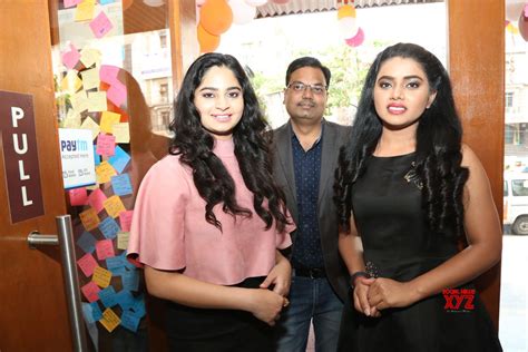 Actresses Purvi Thakkar And Sumaya Choco Launched THE CHOCOLATE ROOM At ...