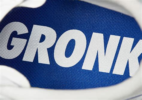 Rob Gronkowski Nike Zoom Train Toranada Gronk | SneakerNews.com