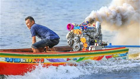 Drag Racing Turbo Longtail Thai Riverboats in Bangkok - YouTube