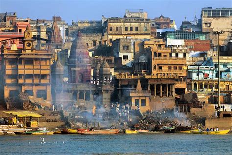 14 Best Places to Visit in Varanasi | PlanetWare