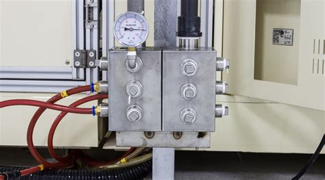 Hydraulic vs. Pneumatic Systems | TRADESAFE