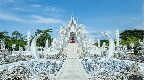 Chiang Rai Full Day Private Tour with White Temple, Blue Temple, Black House, and Singha Park in ...