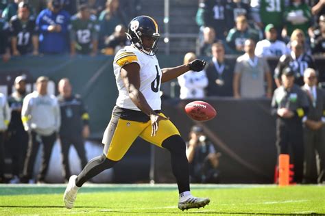 Pittsburgh Steelers Keep Two Punters on 53-Man Roster - Sports ...