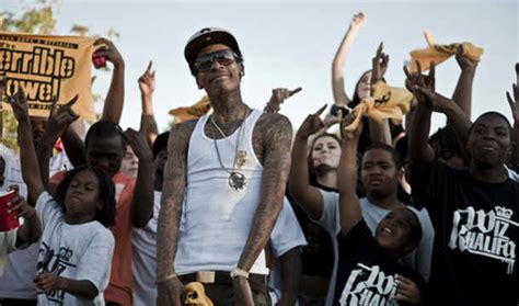 Flashback Fridays: Wiz Khalifa - Black And Yellow