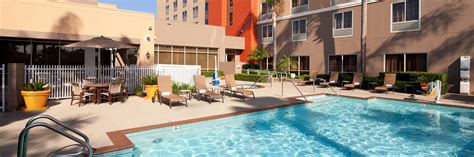 Business Hotel By Baldwin Park, Los Angeles | Courtyard Marriott